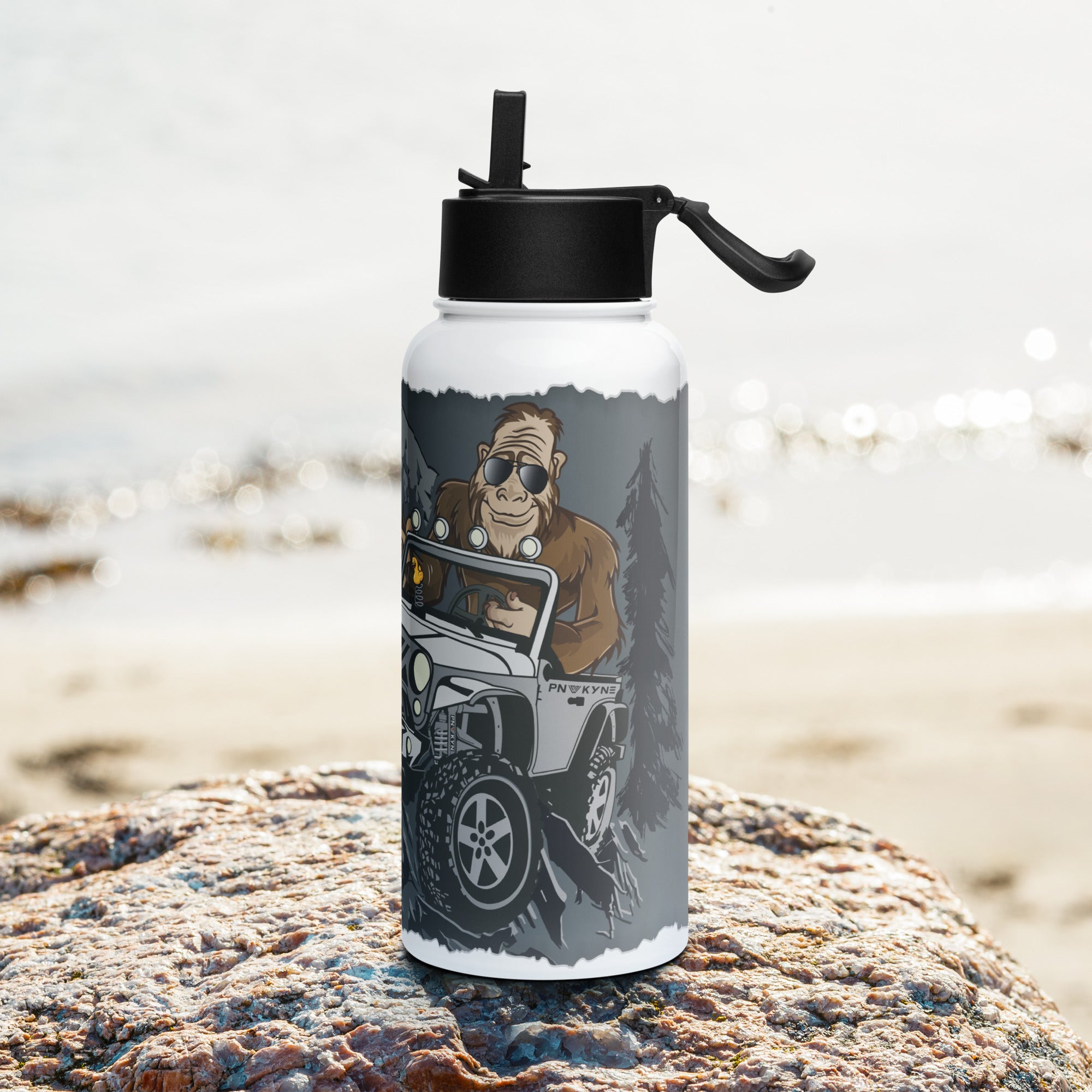 Jeepin Bigfoot 32 oz Bottle - Front